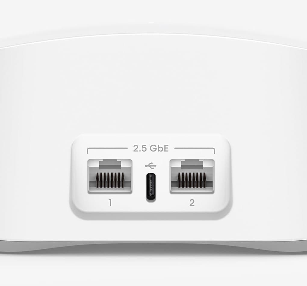 Amazon eero 7 back.