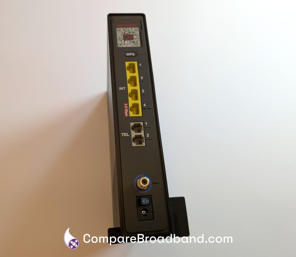 Virgin Media Hub 5 rear.